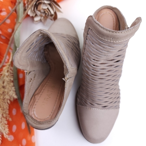 Diba True Grey Mule Ankle Boots sz 7½ - Picture 5 of 12